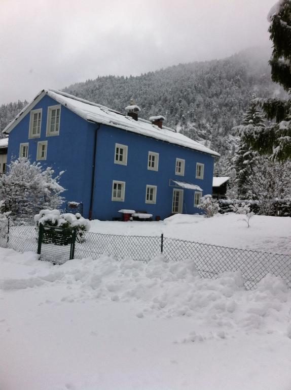 Alpine Blue Apartments Griesen Exterior photo